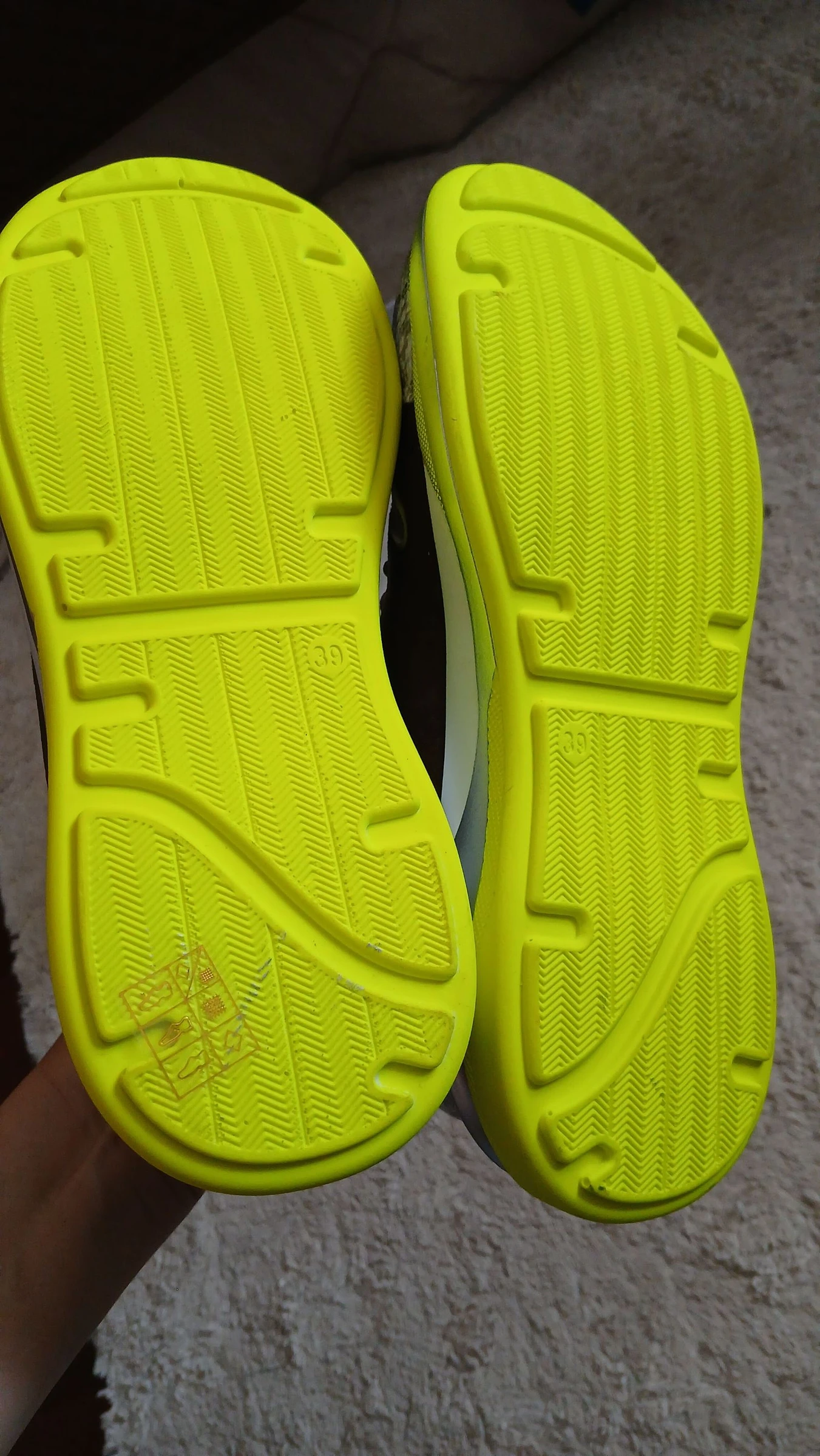 Zapatillas de mujer – photo 6